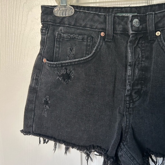 Wild Fable Black Distressed Ultra High Waisted Denim Jean Cutoff Short Size 2 - Picture 8 of 8